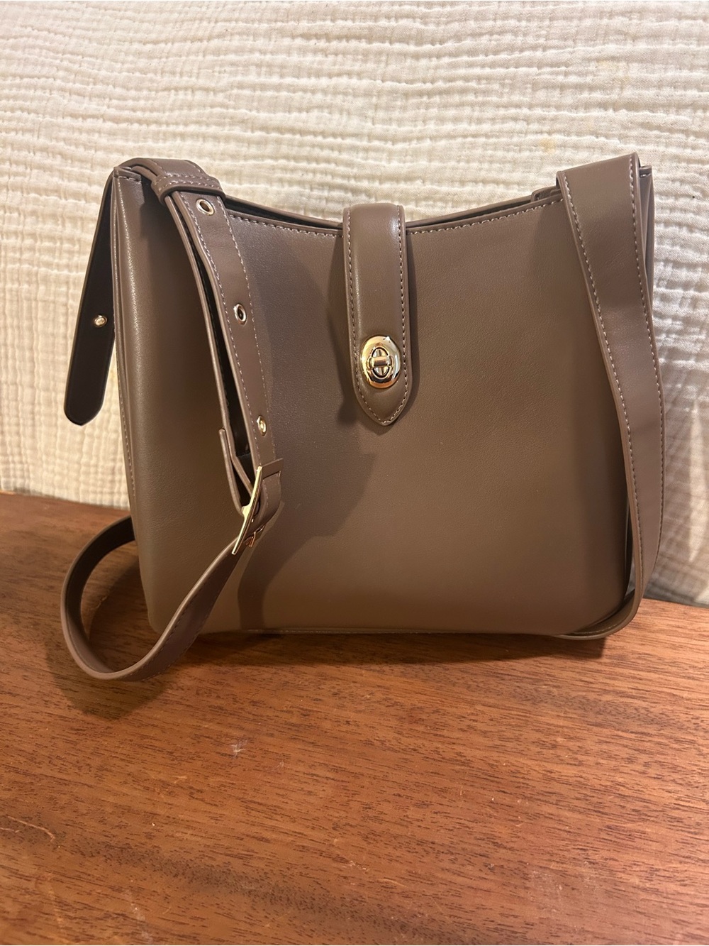 Bucket bag